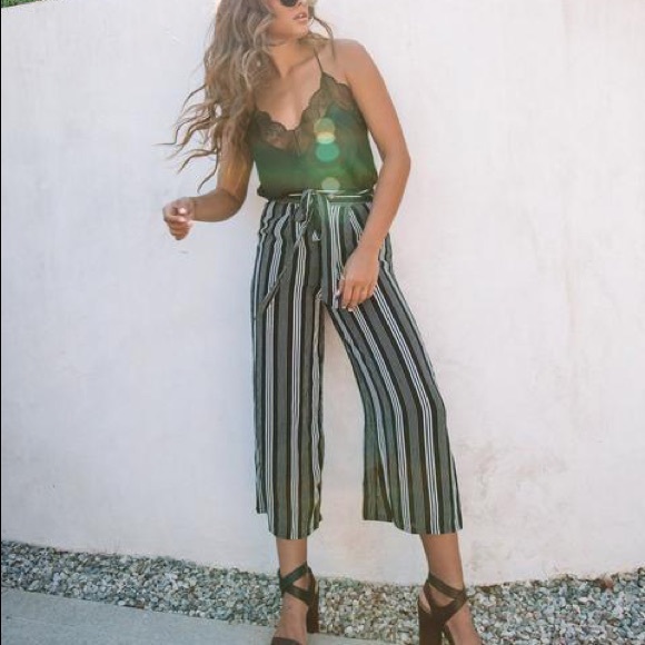 Striped Culottes Pants Size S Boutique - Picture 1 of 4